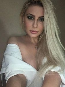Адель — эротические фото